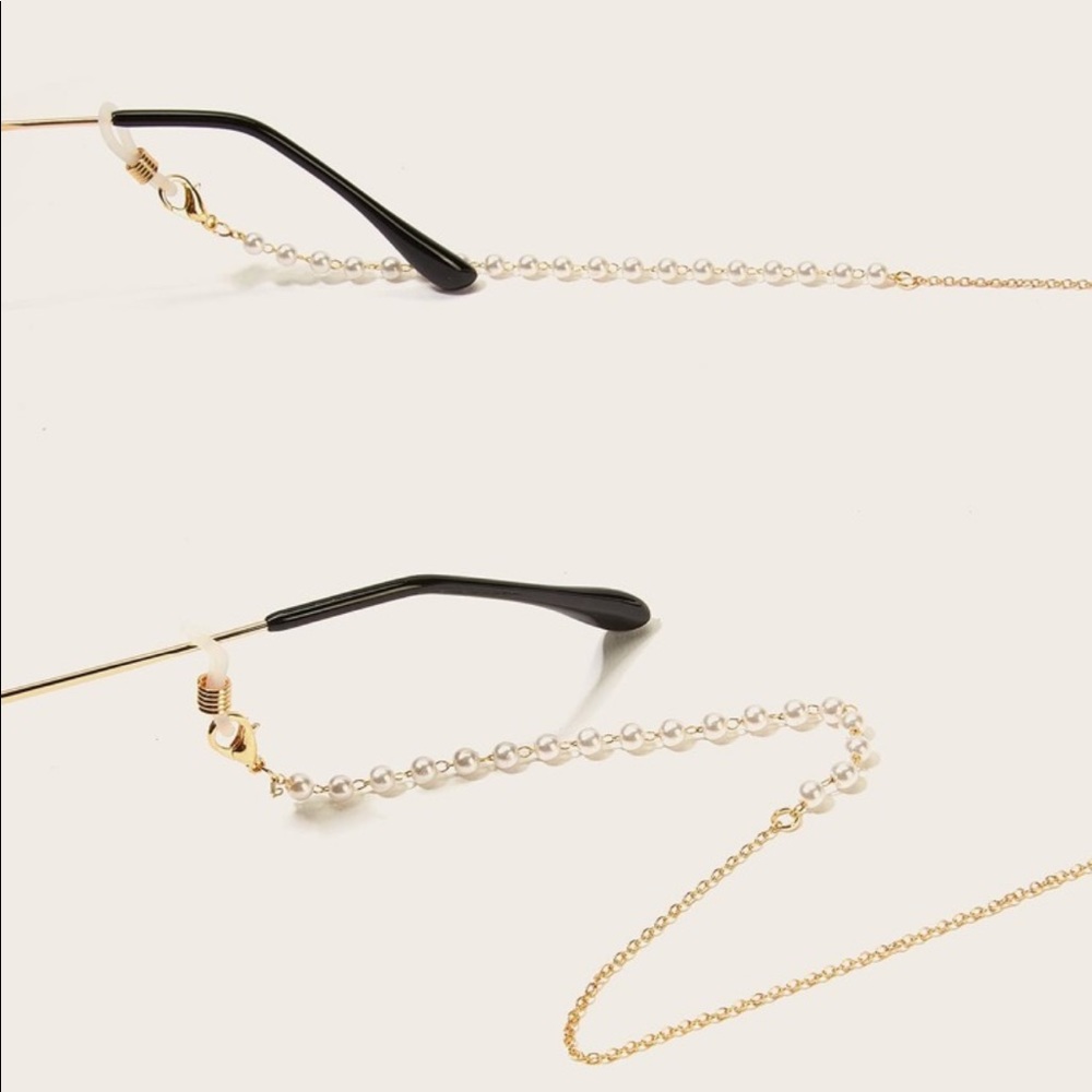 Pearl Glasses Chain - Picture 2 of 3